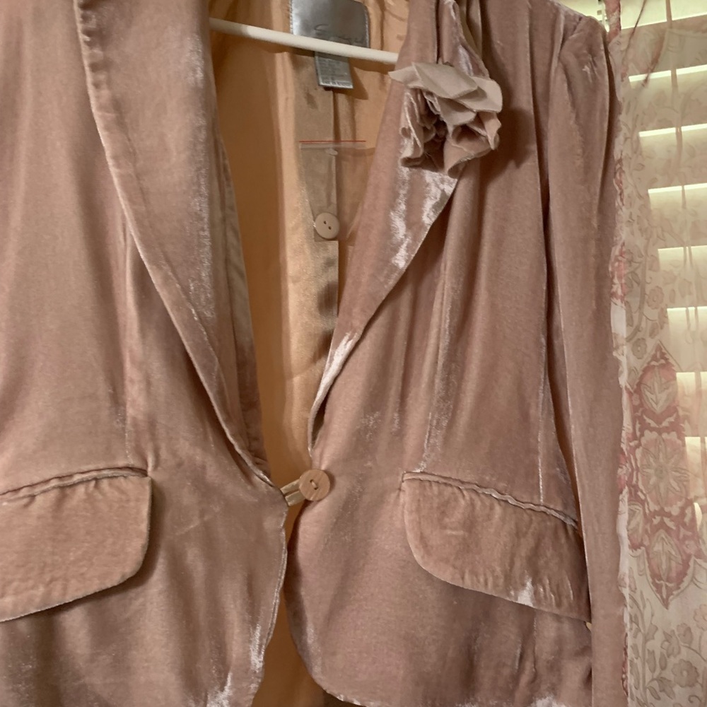 Jacket - Picture 2 of 6